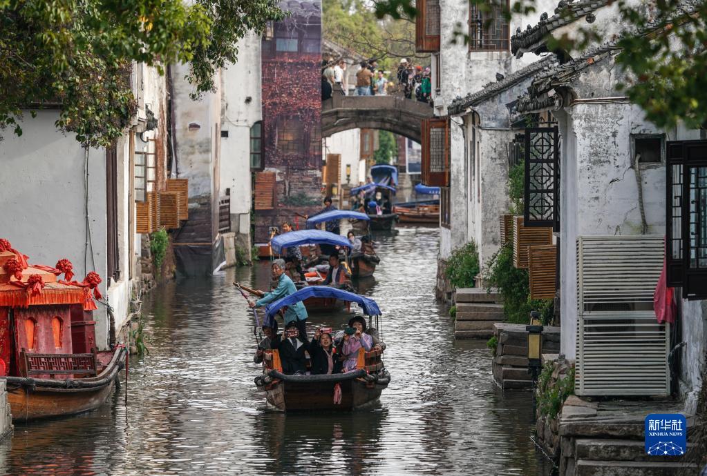 携带的携组词语游戏画面